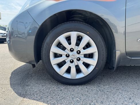 Used 2017 Nissan Leaf S image 15