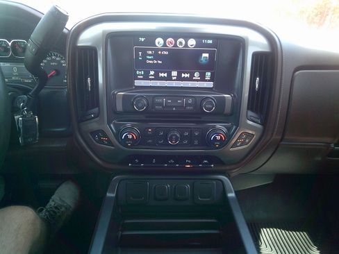 Used 2016 Chevrolet Silverado 1500 High Country AWD/4WD image 16