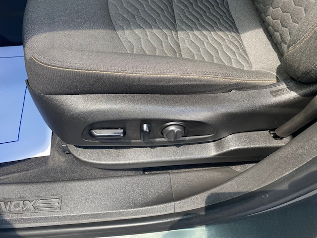 Used 2020 Chevrolet Equinox FWD LT w/ 1LT image 10