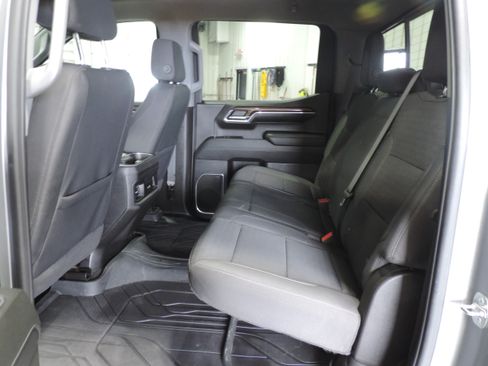 Used 2024 Chevrolet Silverado 1500 RST AWD/4WD image 35