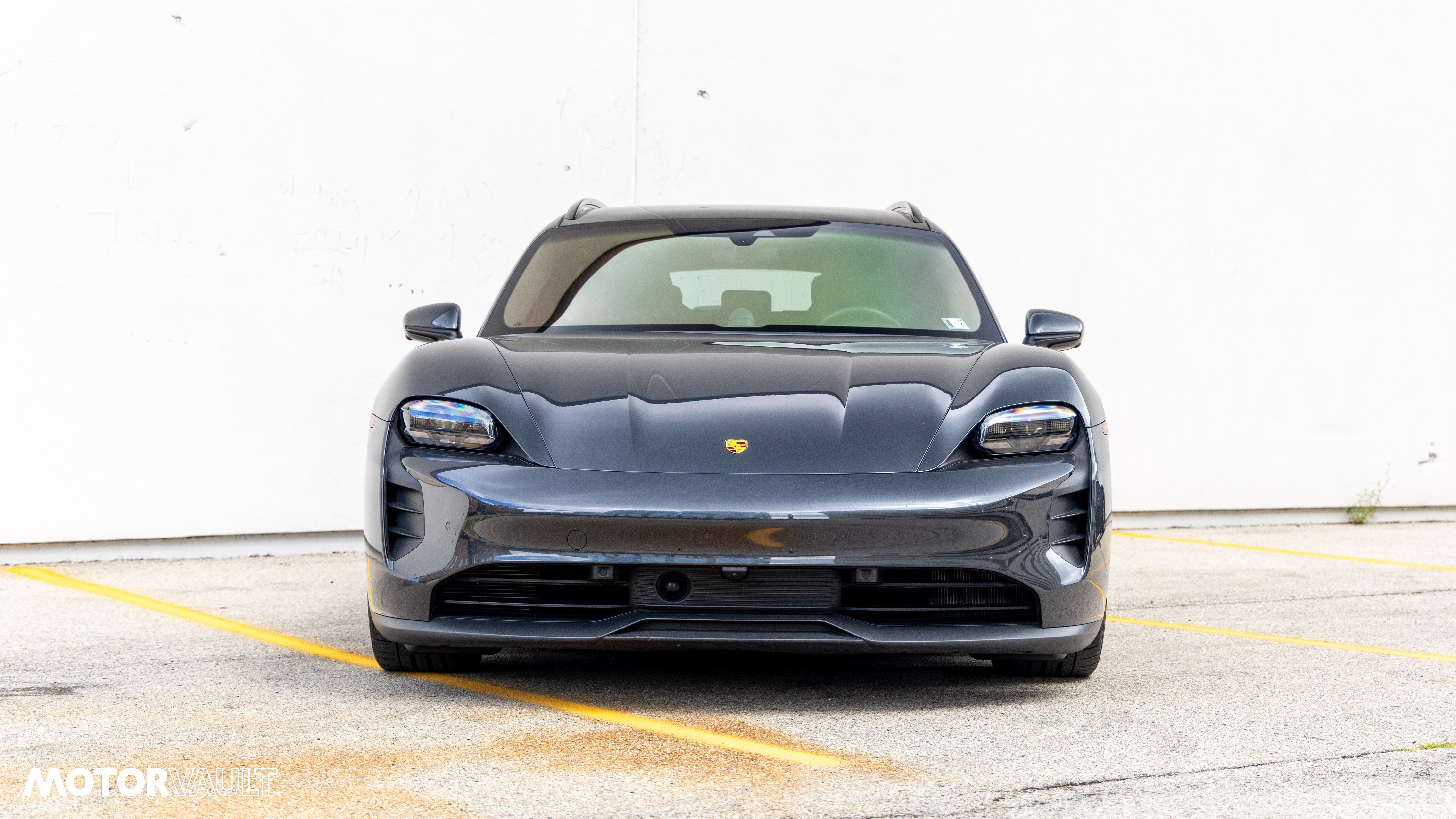 Used 2022 Porsche Taycan GTS Sport Turismo AWD/4WD image 4