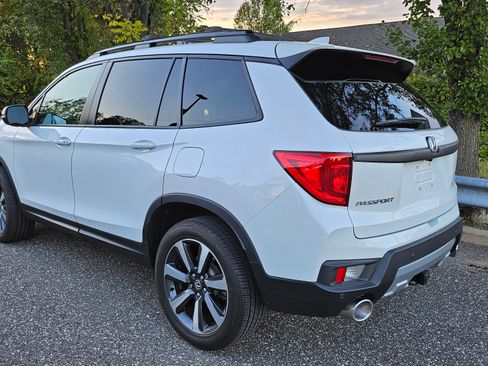 Used 2023 Honda Passport EX-L image 4