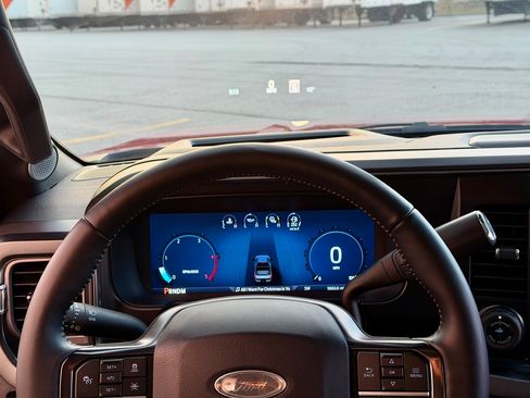 Used 2024 Ford F350 Platinum image 27