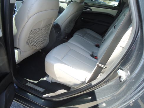Used 2015 Cadillac SRX image 13