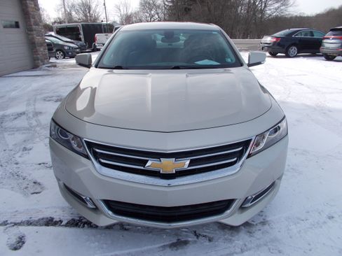 Used 2015 Chevrolet Impala LT image 2