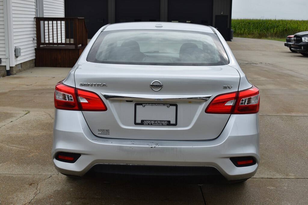 Used 2018 Nissan Sentra SV FWD image 4