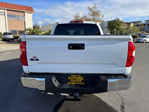 Used 2018 Toyota Tundra SR5 image 9