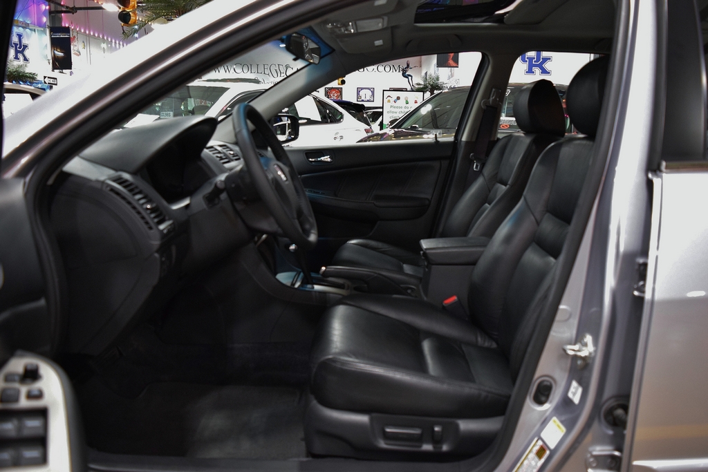 Used 2004 Honda Accord EX-L V6 Sedan image 18