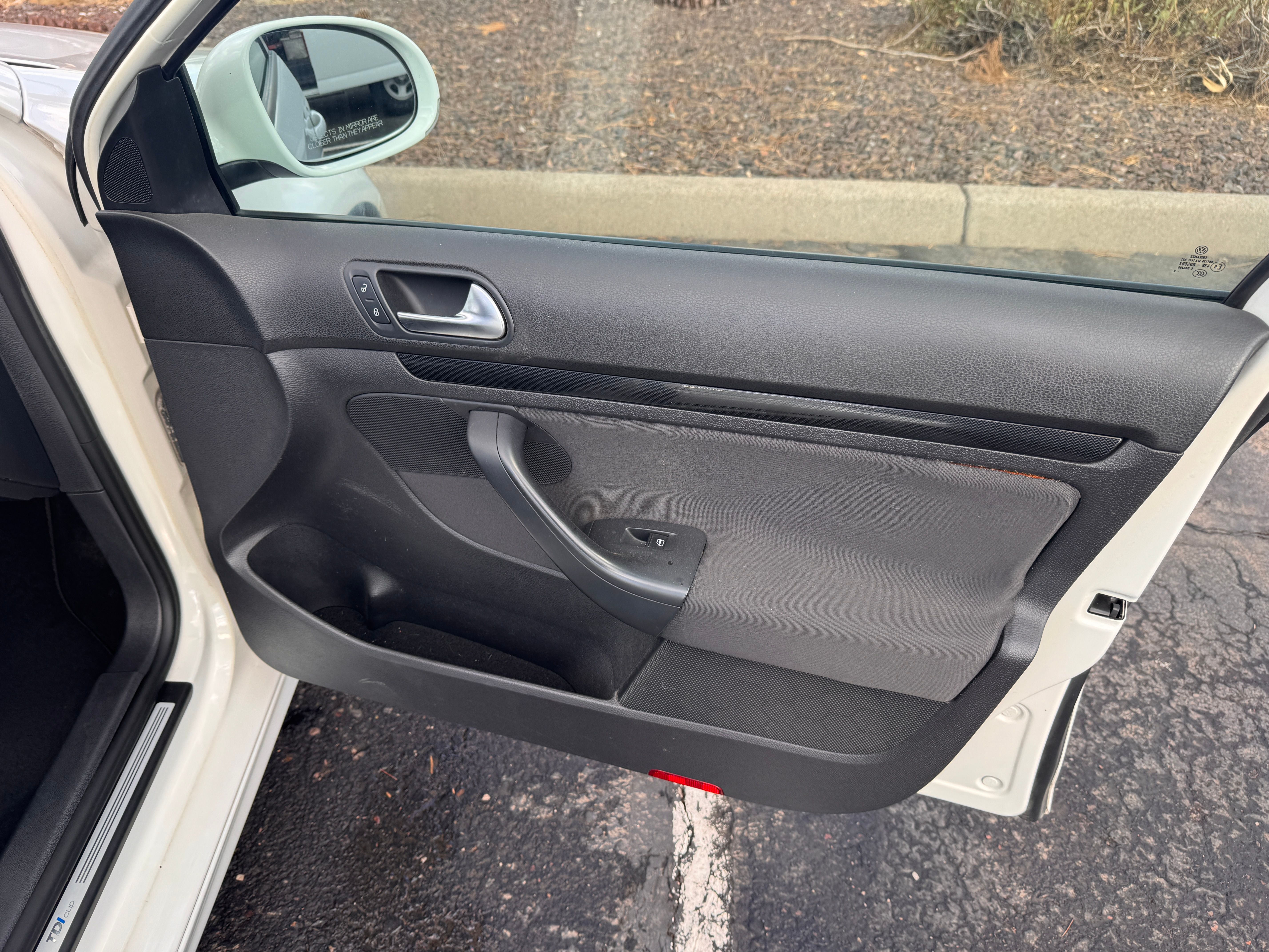 Used 2010 Volkswagen Jetta TDI Cup Sedan FWD image 8