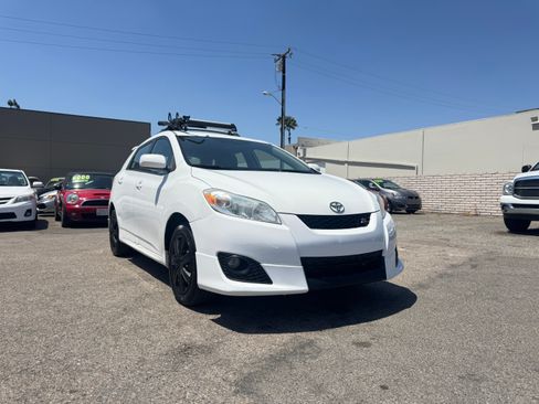 Used 2010 Toyota Matrix S AWD image 12