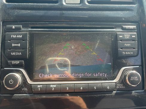 Used 2016 Nissan Versa Note image 15