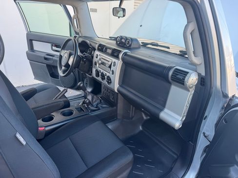 Used 2007 Toyota FJ Cruiser image 30