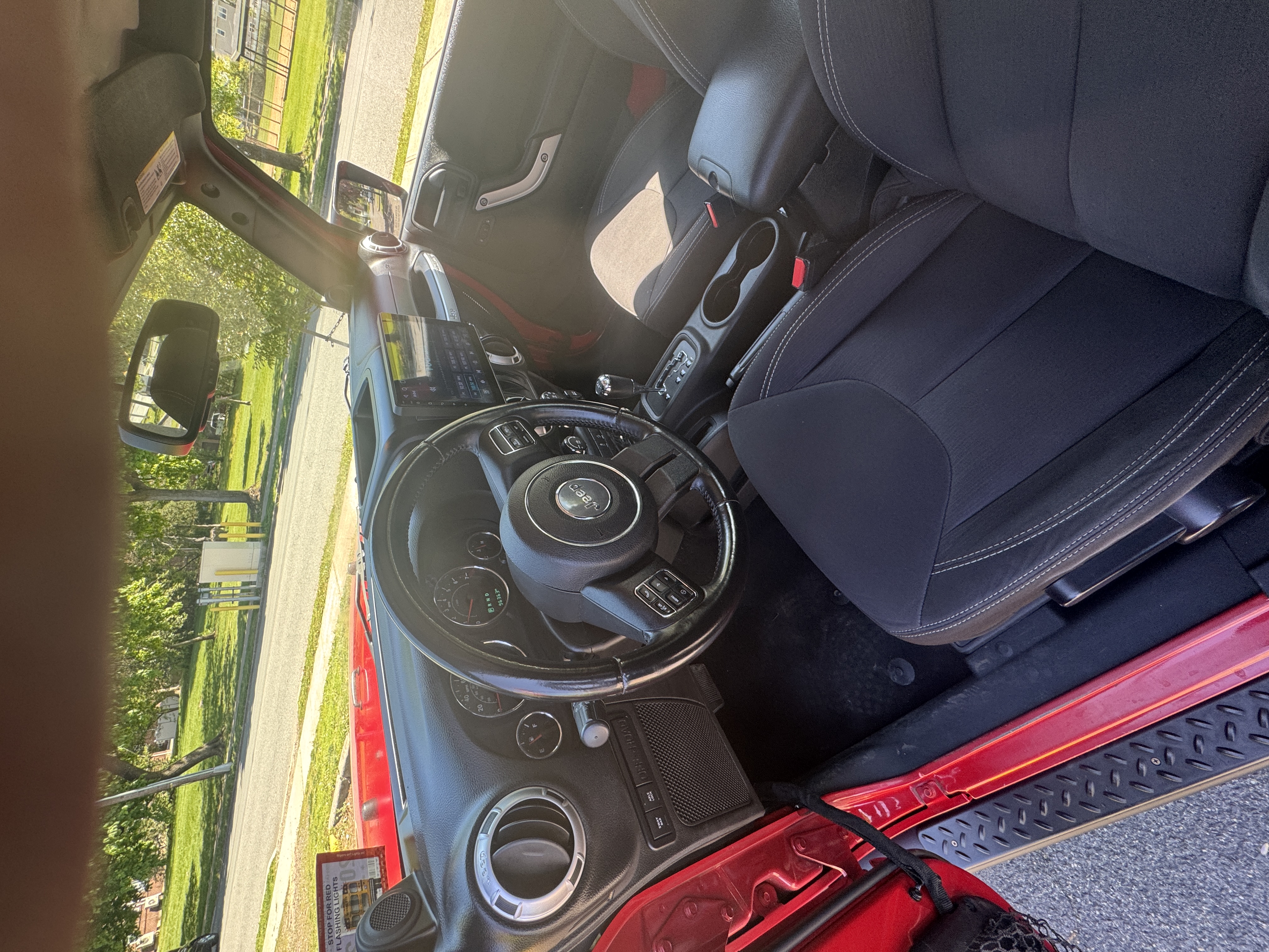 Used 2014 Jeep Wrangler 4WD Rubicon image 11