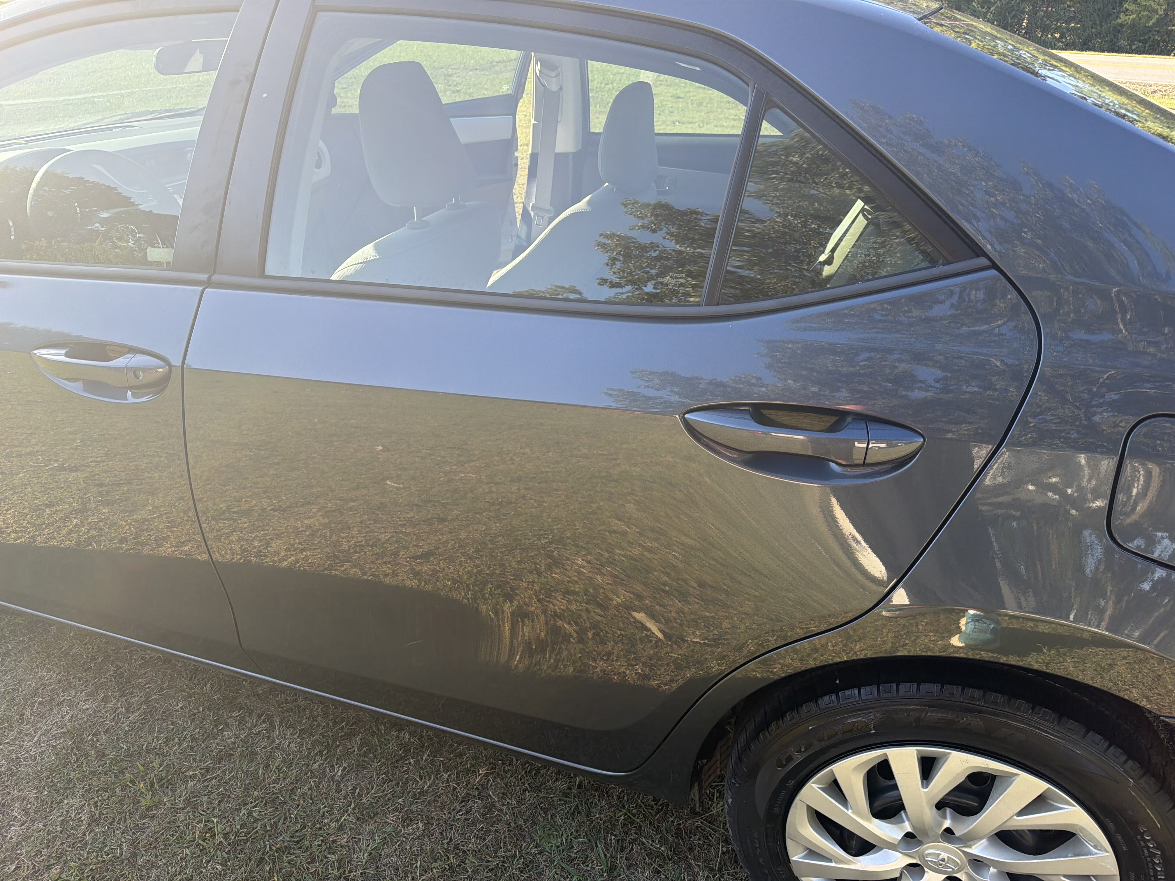 Used 2017 Toyota Corolla LE FWD image 77