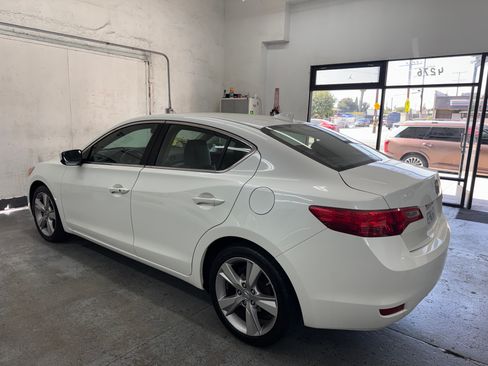 Used 2014 Acura ILX UNAVAIL FWD image 4