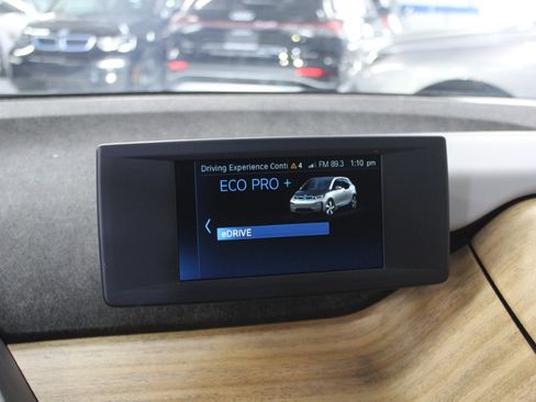 Used 2020 BMW i3 image 23