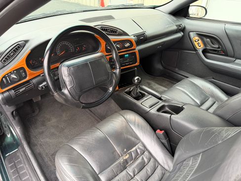 Used 1994 Chevrolet Camaro Z28 image 26