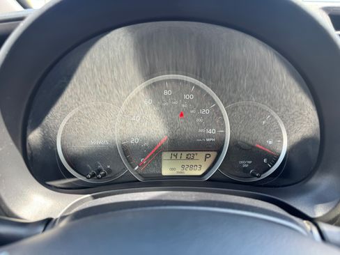 Used 2012 Toyota Yaris 4-Door Hatchback FWD image 24