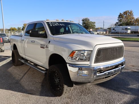 Used 2016 RAM 2500 SLT image 4