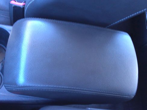 Used 2012 Ford Focus SEL Hatchback FWD image 21