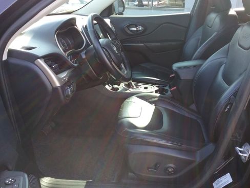 Used 2015 Jeep Cherokee Limited image 3