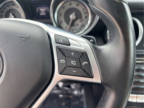 Used 2016 Mercedes-Benz SLK 350 image 27