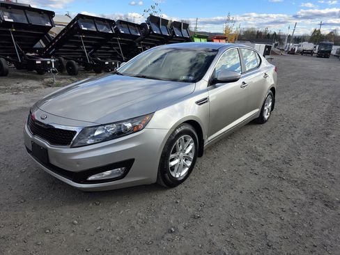 Used 2013 Kia Optima LX image 2