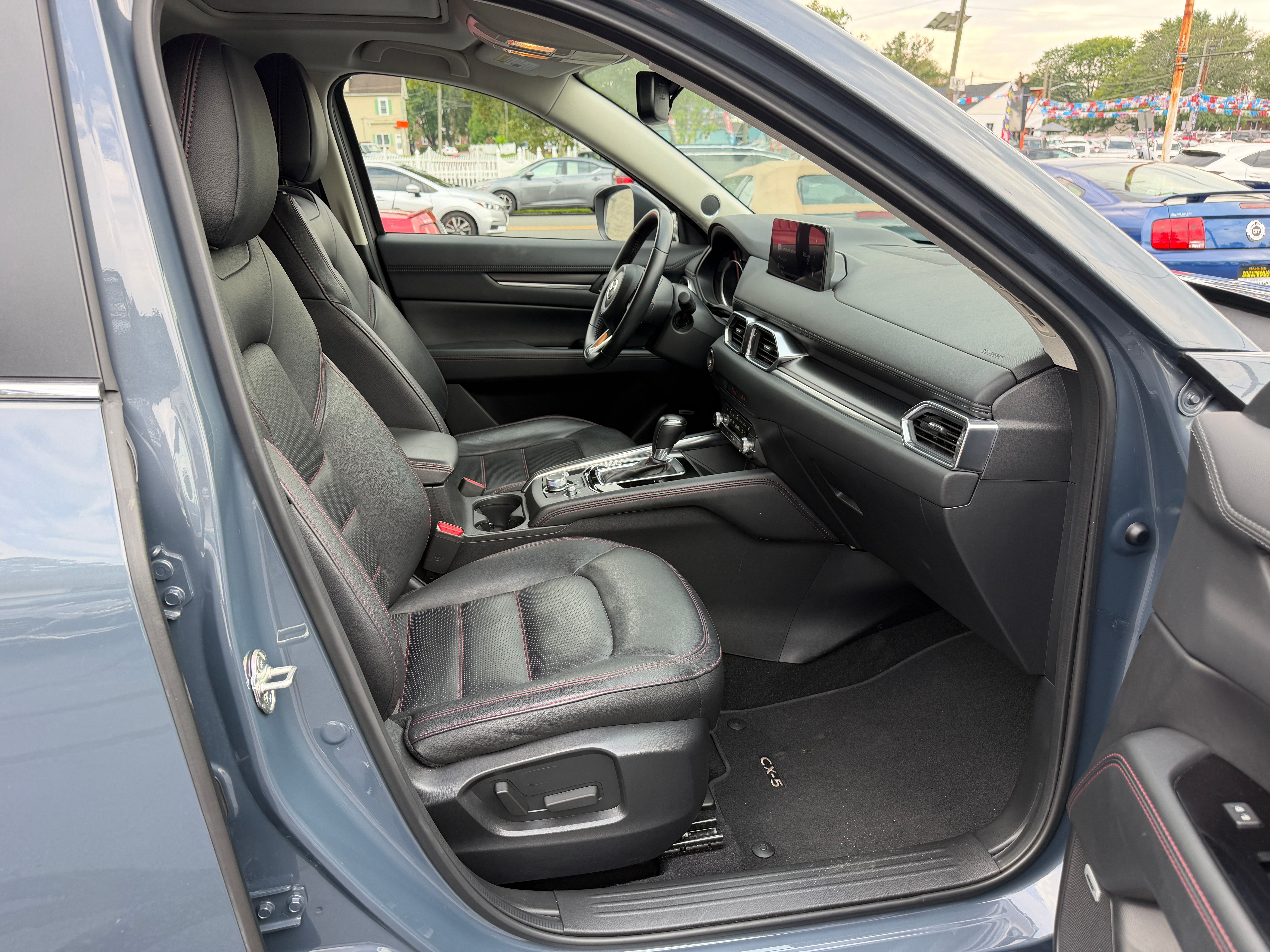 Used 2025 MAZDA CX-5 AWD 2.5 Turbo Carbon Edition image 19