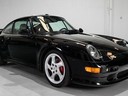 Used 1996 Porsche 911 Turbo image 4