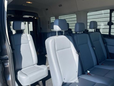 Used 2019 Ford Transit 350 XL image 34