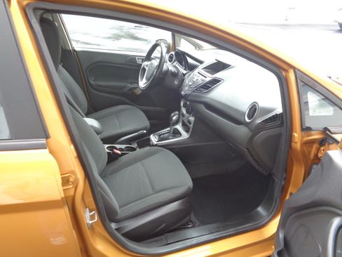 Used 2016 Ford Fiesta SE image 7