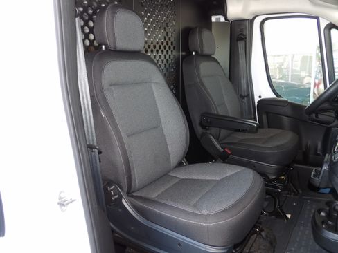 Used 2025 RAM ProMaster 2500 136 FWD image 24