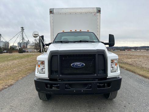 Used 2017 Ford F650 2WD Regular Cab Super Duty image 9
