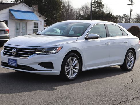 Used 2020 Volkswagen Passat 2.0T SE image 4