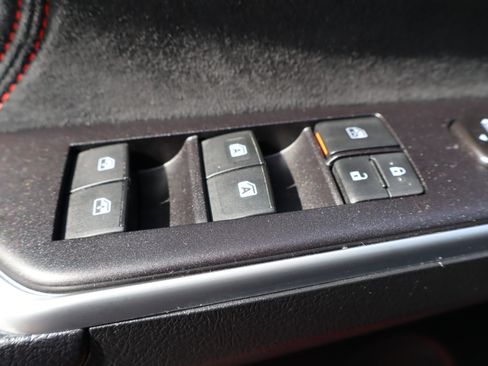 Used 2017 Toyota Camry XSE image 25