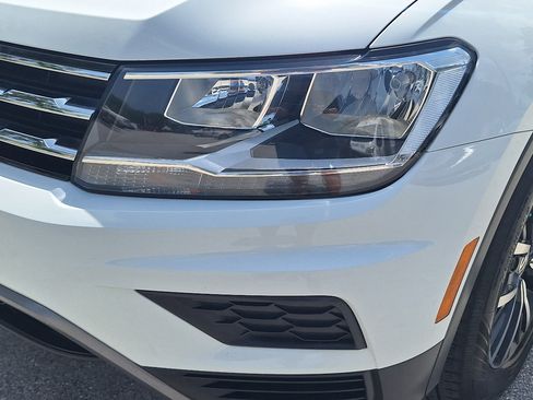 Used 2020 Volkswagen Tiguan FWD image 10