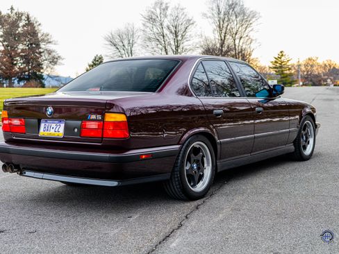 Used 1991 BMW M5 image 14