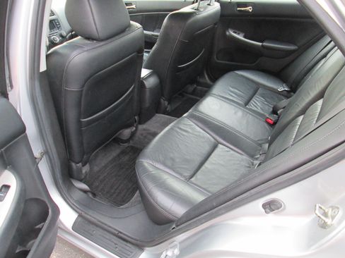 Used 2005 Honda Accord EX-L image 9