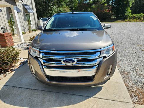 Used 2013 Ford Edge FWD Limited image 3