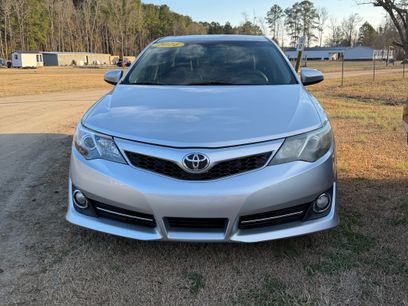 Used 2014 Toyota Camry SE