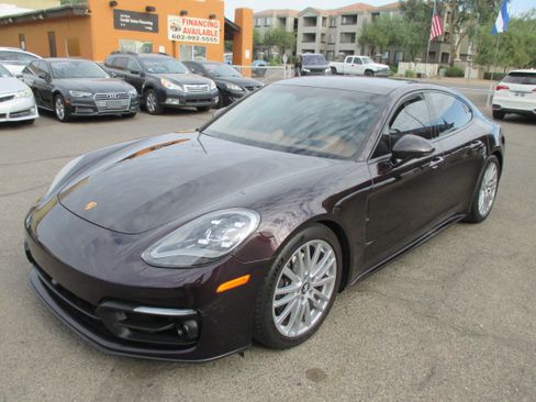 Used 2021 Porsche Panamera Sedan 4D image 18