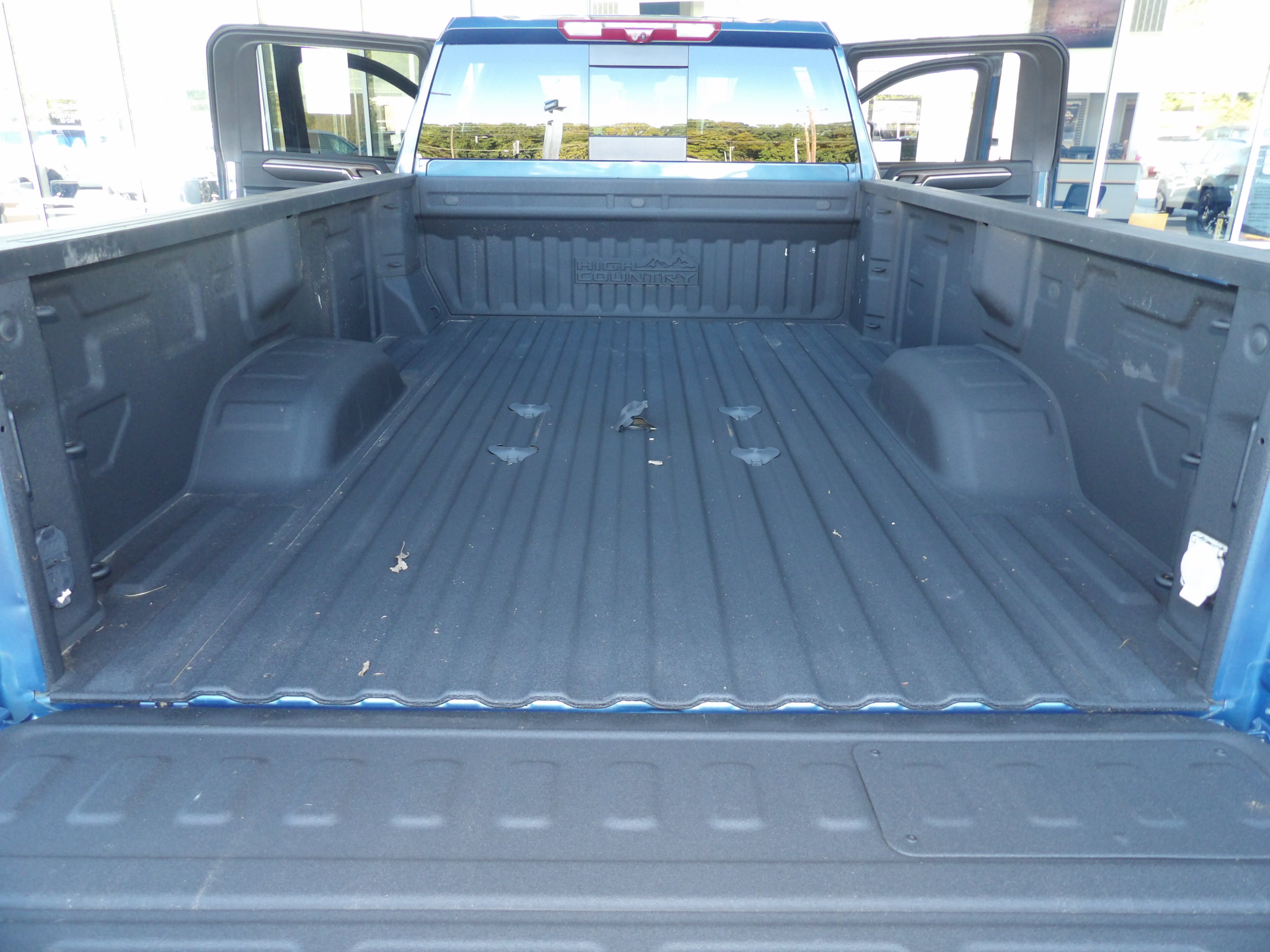 Used 2024 Chevrolet Silverado 3500 4x4 Crew Cab High Country image 18