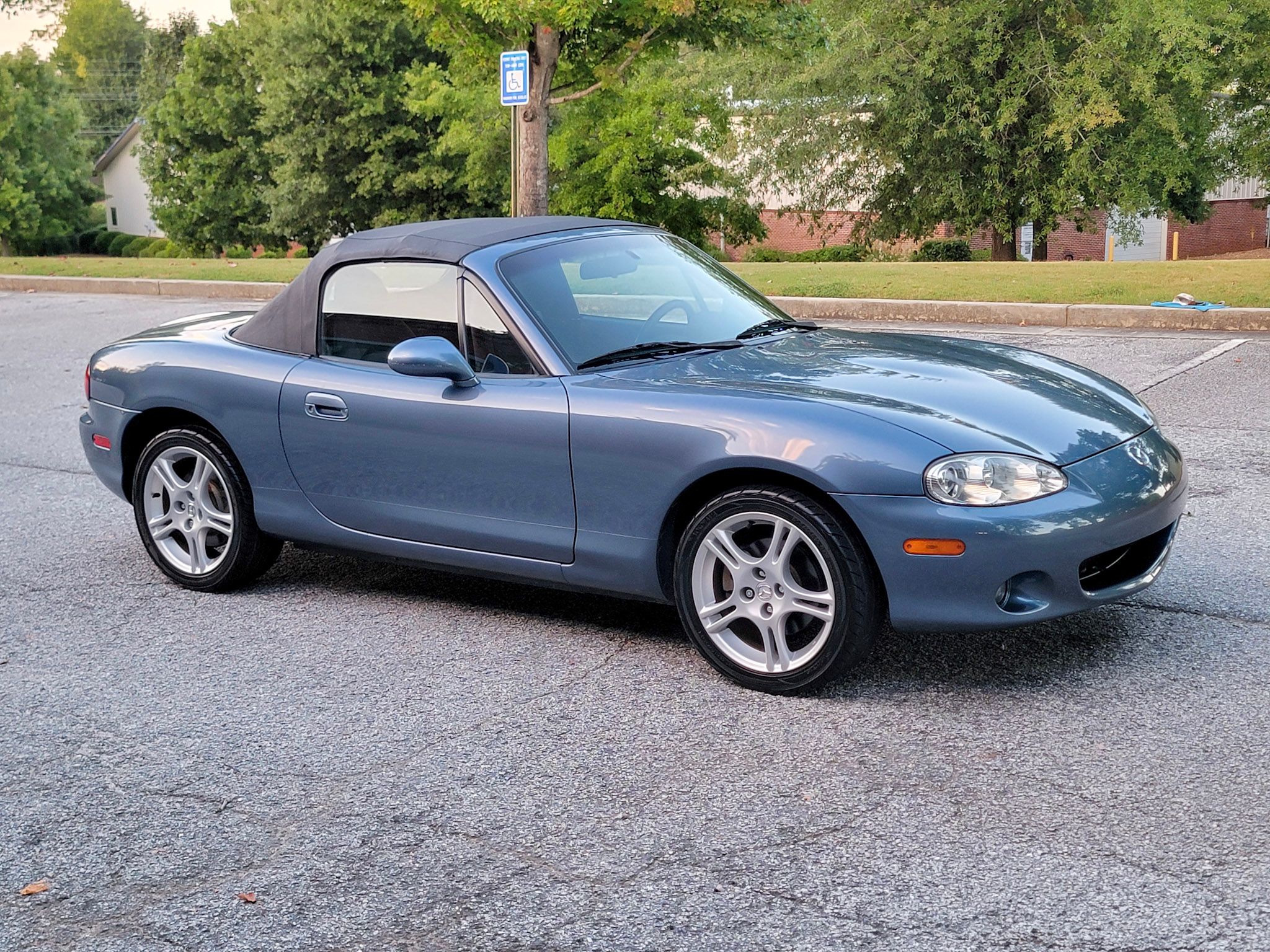 Used 2005 MAZDA MX-5 Miata UNAVAIL RWD image 14