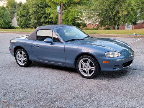 Used 2005 MAZDA MX-5 Miata UNAVAIL RWD image 14