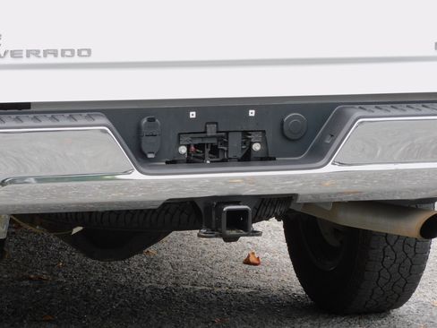 Used 2024 Chevrolet Silverado 2500 LTZ image 13