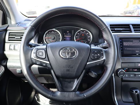 Used 2017 Toyota Camry XSE image 16