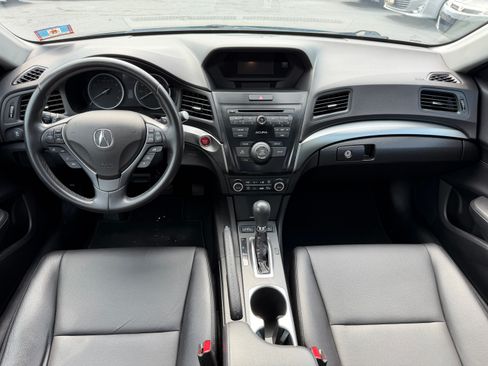 Used 2018 Acura ILX w/ Special Edition Package FWD image 14