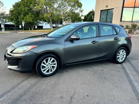 Used 2012 MAZDA MAZDA3 Grand Touring image 2