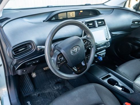 Used 2020 Toyota Prius image 33