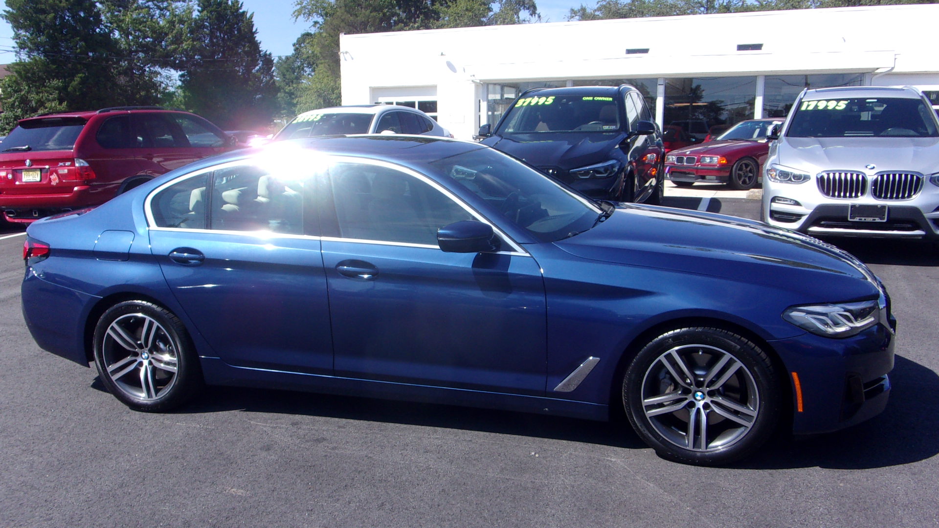 Used 2021 BMW 530i xDrive AWD/4WD image 15